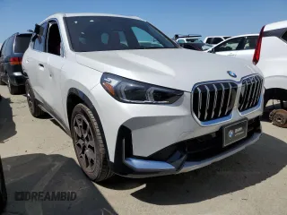2023 BMW X1 xDrive28i with VIN WBX73EF0XP5W02835, listed as a Copart auction lot 48131313 with 257 mi miles. Bid and sale history available at carsss.com. Image 4.
