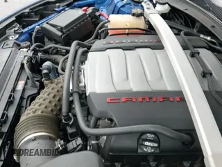 2018 Chevrolet Camaro 1SS z VIN 1G1FE3D75J0140088, wystawiony jako IAAI lot #41186955 z przebiegiem 20 216 mil mil oraz . Historia ofert i sprzedaży dostępna na DreamBid. Obrazek 19.