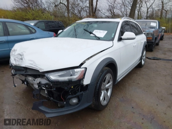 2013 Audi allroad Premium Plus with VIN WA1UFAFL8DA139987, listed as a IAAI auction lot 40978375 with 92,862 mi miles. Bid and sale history available at carsss.com. Image 17.