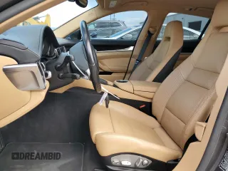 2016 Porsche Panamera 4 z VIN WP0AA2A77GL002362, wystawiony jako Copart lot #46124245 z przebiegiem 71 303 mil mil oraz Szkody całkowita. Historia ofert i sprzedaży dostępna na DreamBid. Obrazek 7.