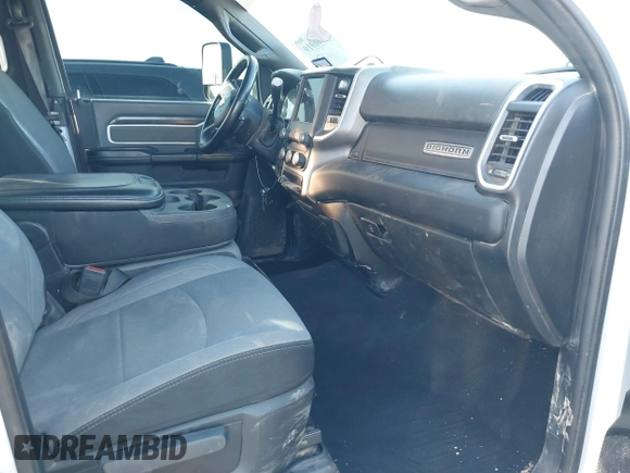 2021 Ram 2500 Big Horn with VIN 3C6UR5DLXMG676909, listed as a IAAI auction lot 41586919 with 80,716 mi miles. Bid and sale history available at carsss.com. Image 5.