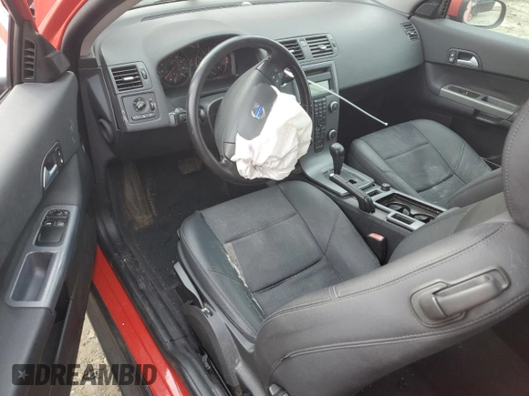 2009 Volvo C30 z VIN YV1MK672992142333, wystawiony jako Copart lot #47728015 z przebiegiem 110 622 mil mil oraz Szkoda całkowita • Salvage title. Historia ofert i sprzedaży dostępna na DreamBid. Obrazek 8.
