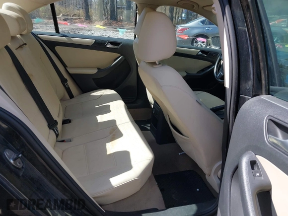 2012 Volkswagen Jetta SE with VIN 3VWDX7AJ5CM351398, listed as a IAAI auction lot 41734647 with 229,671 mi miles and . Bid and sale history available at DreamBid. Image 8.
