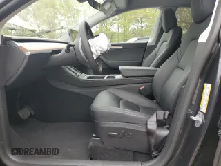 2024 Tesla Model Y Long Range z VIN 7SAYGDEE9RA293776, wystawiony jako Copart lot #51289225 z przebiegiem 12 990 mil mil oraz Szkoda całkowita • Salvage title. Historia ofert i sprzedaży dostępna na DreamBid. Obrazek 7.