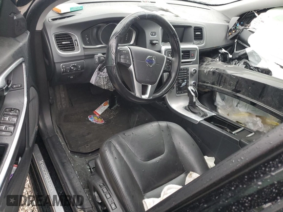 2017 Volvo S60 Inscription z VIN LYV402HK2HB147244, wystawiony jako Copart lot #59222355 z przebiegiem Nie podano mil oraz Szkoda całkowita • Salvage title. Historia ofert i sprzedaży dostępna na DreamBid. Obrazek 8.