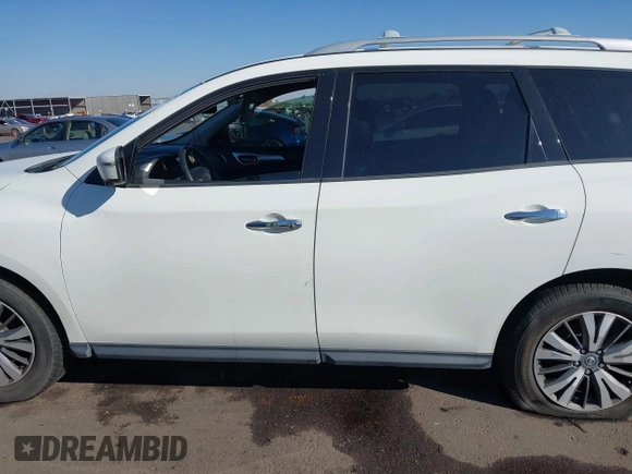 2018 Nissan Pathfinder SV z VIN 5N1DR2MM0JC606426, wystawiony jako IAAI lot #41377783 z przebiegiem 173 419 mil mil oraz . Historia ofert i sprzedaży dostępna na DreamBid. Obrazek 14.