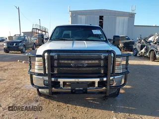 2010 Ford Super Duty F-250 SRW XL with VIN 1FTSW2B57AEB10561, listed as a IAAI auction lot 41507930 with 290,173 mi miles. Bid and sale history available at carsss.com. Image 12.