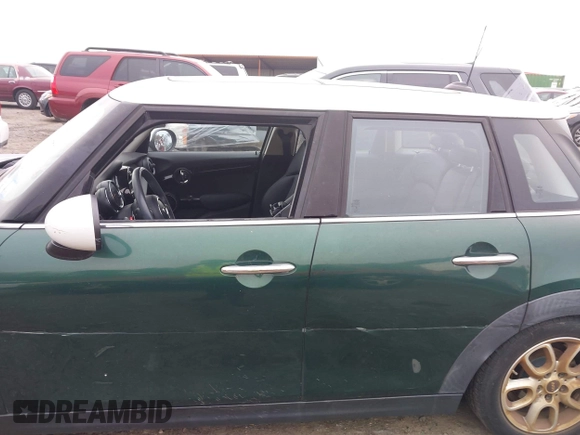 2015 MINI Hardtop 4 Door S with VIN WMWXU3C5XF2B59066, listed as a IAAI auction lot 40900773 with 14,618 mi miles and . Bid and sale history available at DreamBid. Image 14.