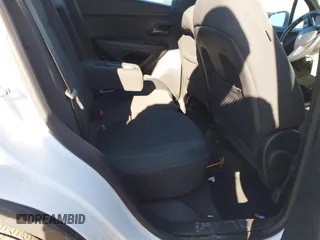 2015 Chevrolet Trax LS with VIN KL7CJKSB8FB113628, listed as a IAAI auction lot 41465345 with 89,245 mi miles. Bid and sale history available at carsss.com. Image 8.