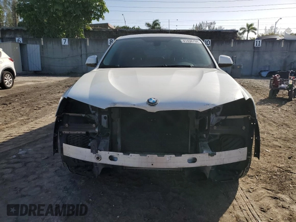 2015 BMW X4 xDrive28i with VIN 5UXXW3C5XF0F88859, listed as a Copart auction lot 41498794 with 118,684 mi miles. Bid and sale history available at carsss.com. Image 5.