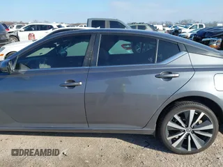 2021 Nissan Altima 2.5 SR with VIN 1N4BL4CV7MN386445, listed as a IAAI auction lot 41223978 with 65,945 mi miles. Bid and sale history available at carsss.com. Image 14.