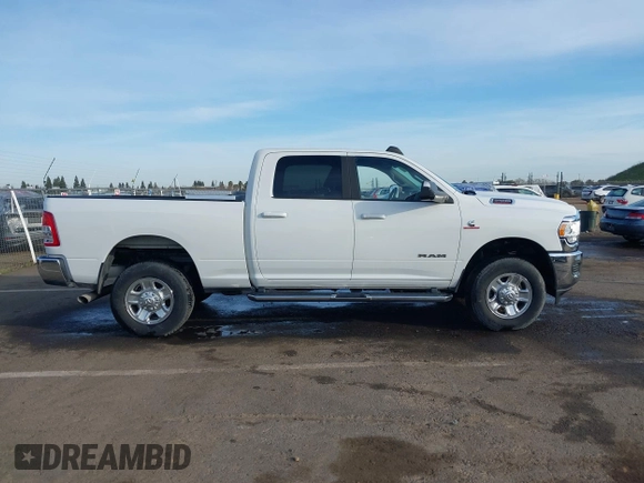 2022 Ram 2500 Lone Star z VIN 3C6UR5DL4NG235715, wystawiony jako IAAI lot #41753908 z przebiegiem 24 578 mil mil oraz . Historia ofert i sprzedaży dostępna na DreamBid. Obrazek 13.