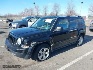2014 Jeep Patriot Latitude with VIN 1C4NJRFB0ED661625, listed as a IAAI auction lot 41856277 with 62,781 mi miles. Bid and sale history available at carsss.com. Image 6.
