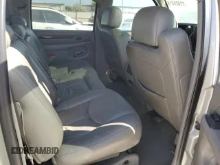 2004 Cadillac Escalade EXT z VIN 3GYEK62N04G272832, wystawiony jako Copart lot #77624314 z przebiegiem 250 404 mil mil oraz Czysty tytuł • Clean title. Historia ofert i sprzedaży dostępna na DreamBid. Obrazek 10.