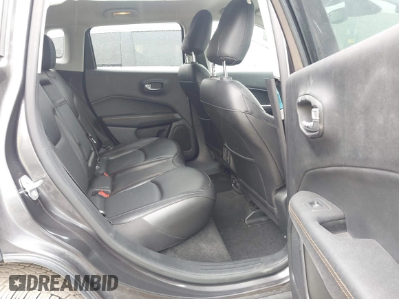 2020 Jeep Compass Limited z VIN 3C4NJDCB1LT131792, wystawiony jako IAAI lot #42443165 z przebiegiem 69 459 mil mil oraz . Historia ofert i sprzedaży dostępna na DreamBid. Obrazek 8.