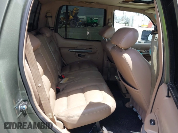 2001 Ford Explorer Sport Trac with VIN 1FMZU67E91UB72467, listed as a IAAI auction lot 42195373 with 223,497 mi miles and . Bid and sale history available at DreamBid. Image 8.