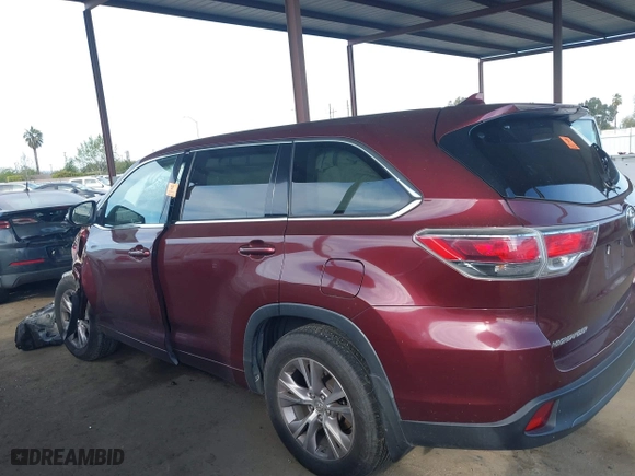 2015 Toyota Highlander LE with VIN 5TDBKRFH1FS147423, listed as a IAAI auction lot 41830801 with 1 mi miles. Bid and sale history available at carsss.com. Image 14.