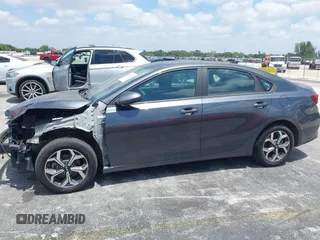 2021 Kia Forte LXS with VIN 3KPF24AD1ME353955, listed as a IAAI auction lot 42160127 with 61,719 mi miles. Bid and sale history available at carsss.com. Image 14.