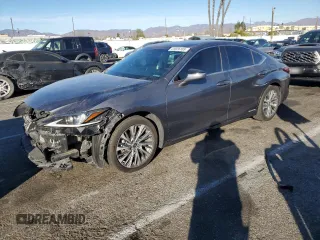 2021 Lexus ES 300h z VIN 58ADA1C11MU003338, wystawiony jako Copart lot #41826105 z przebiegiem 70 039 mil mil oraz Szkoda całkowita • Salvage title. Historia ofert i sprzedaży dostępna na DreamBid. Obrazek 1.