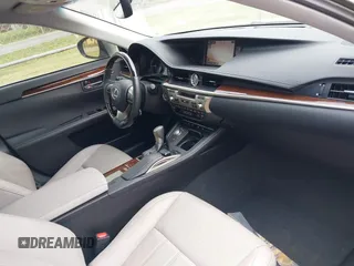 2016 Lexus ES 330 z VIN 58ABK1GG6GU034351, wystawiony jako IAAI lot #42167029 z przebiegiem 42 206 mil mil oraz . Historia ofert i sprzedaży dostępna na DreamBid. Obrazek 5.