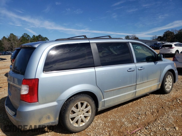 2013 Chrysler Town & Country Touring with VIN 2C4RC1BG8DR754788, listed as a Copart auction lot 51446875 with 234,247 mi miles and Salvage Title. Bid and sale history available at carsss.com. Image 3.