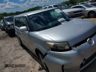 2011 Scion xB z VIN JTLZE4FE1B1122693, wystawiony jako IAAI lot #42183207 z przebiegiem 143 641 mil mil oraz . Historia ofert i sprzedaży dostępna na DreamBid. Obrazek 1.