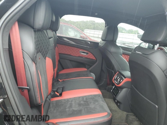 2022 Bentley Bentayga V8 z VIN SJAAM2ZV8NC039607, wystawiony jako Copart lot #54888564 z przebiegiem 15 561 mil mil oraz . Historia ofert i sprzedaży dostępna na DreamBid. Obrazek 10.
