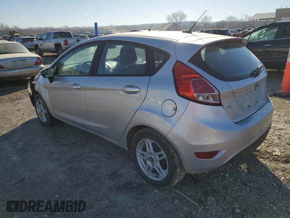 2019 Ford Fiesta SE z VIN 3FADP4EJ8KM109527, wystawiony jako Copart lot #42411655 z przebiegiem Nie podano mil oraz Szkoda całkowita • Salvage title. Historia ofert i sprzedaży dostępna na DreamBid. Obrazek 2.