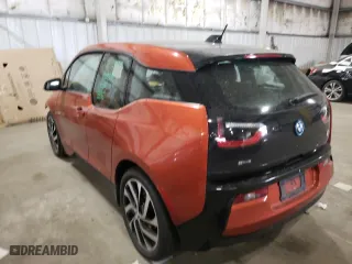 2015 BMW i3 with VIN WBY1Z4C53FV500611, listed as a Copart auction lot 58109382 with NaN miles. Bid and sale history available at carsss.com. Image 3.