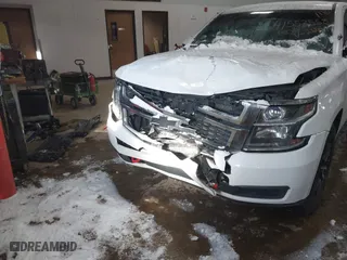 2015 Chevrolet Tahoe Commercial with VIN 1GNSK2EC8FR722684, listed as a IAAI auction lot 41553558 with 119,434 mi miles. Bid and sale history available at carsss.com. Image 6.