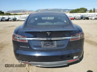 2013 Tesla Model S with VIN 5YJSA1AC9DFP10400, listed as a Copart auction lot 59047985 with 165,166 mi miles and Salvage title. Bid and sale history available at DreamBid. Image 6.