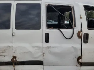 2002 Chevrolet Express with VIN 1GAHG39R121100096, listed as a Copart auction lot 84198674 with Not Provided miles and Salvage Title. Bid and sale history available at carsss.com. Image 12.