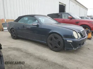 2002 Mercedes-Benz CLK with VIN WDBLK70G42T095661, listed as a Copart auction lot 50557625 with 142,157 mi miles and Clean Title. Bid and sale history available at carsss.com. Image 4.