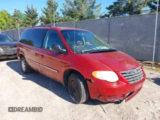 2006 Chrysler Town & Country Touring with VIN 2A4GP54L26R851303, listed as a IAAI auction lot 39570590 with 150,498 mi miles and . Bid and sale history available at DreamBid. Image 1.