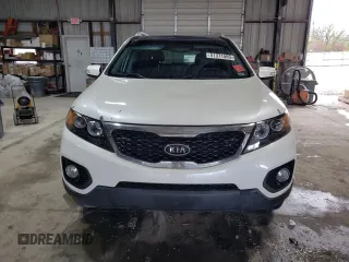 2012 Kia Sorento EX z VIN 5XYKU4A25CG271932, wystawiony jako Copart lot #51371565 z przebiegiem 208 398 mil mil oraz Nie do naprawy • Non repairable. Historia ofert i sprzedaży dostępna na DreamBid. Obrazek 5.