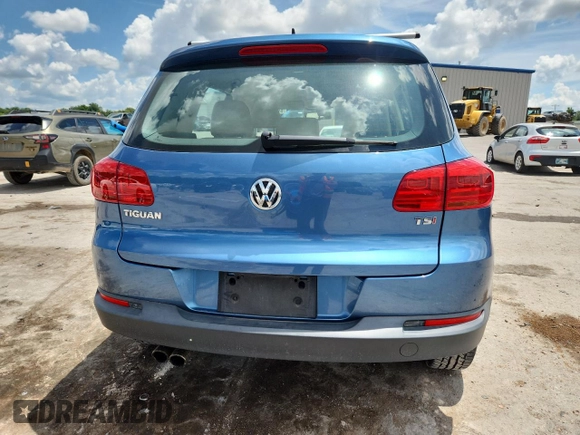 2017 Volkswagen Tiguan S with VIN WVGAV7AX2HW501907, listed as a Copart auction lot 64880705 with 82,592 mi miles and Clean title. Bid and sale history available at DreamBid. Image 6.