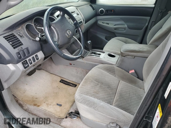 2009 Toyota Tacoma z VIN 5TEUU42NX9Z625864, wystawiony jako Copart lot #55279525 z przebiegiem Nie podano mil oraz Czysty tytuł • Clean title. Historia ofert i sprzedaży dostępna na DreamBid. Obrazek 7.