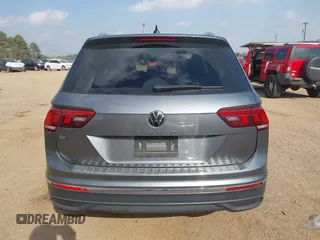 2023 Volkswagen Tiguan SE с VIN 3VV3B7AX1PM082647, выставлен на аукционе IAAI как лот 41795692 с пробегом 15 022 миль миль и . История ставок и продаж доступна на DreamBid. Изображение 16.
