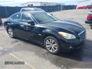 2012 Infiniti M35h Hybrid with VIN JN1EY1AP3CM910371, listed as a IAAI auction lot 41706126 with 237,749 mi miles. Bid and sale history available at carsss.com. Image 1.