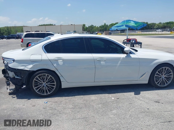 2018 BMW 5 Series 540i с VIN WBAJE5C5XJWA96101, выставлен на аукционе IAAI как лот 42268201 с пробегом 111 626 миль миль и . История ставок и продаж доступна на DreamBid. Изображение 6.