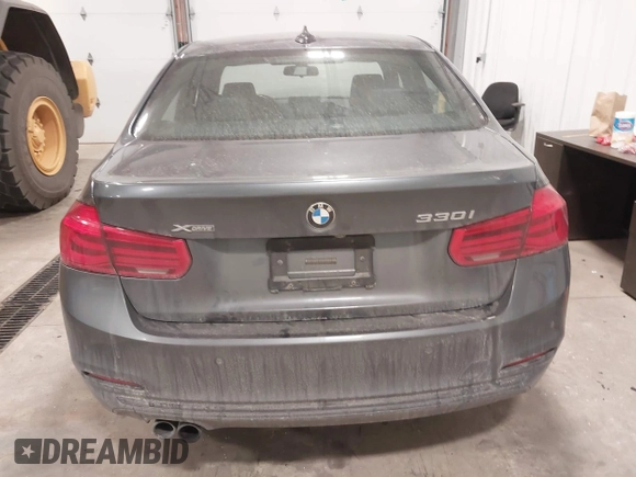 2018 BMW 3 Series 330i xDrive with VIN WBA8D9G59JNU68145, listed as a IAAI auction lot 41079634 with 48,872 mi miles and . Bid and sale history available at carsss.com. Image 16.