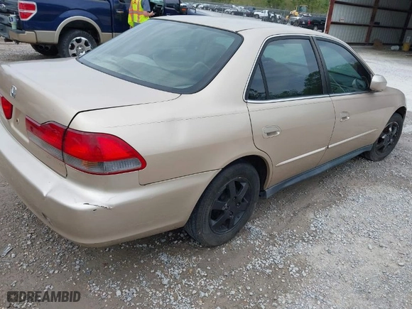 2002 Honda Accord Sdn EX with VIN 1HGCG56532A061902, listed as a IAAI auction lot 41916901 with 159766 miles. Bid and sale history available at carsss.com. Image 4.