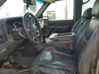 2005 Chevrolet Silverado 3500 DRW LT with VIN 1GCJK33295F911087, listed as a Copart auction lot 68901824 with 0 mi miles and Non Repairable. Bid and sale history available at carsss.com. Image 7.