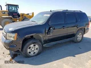 2010 Chevrolet Tahoe LT z VIN 1GNMCBE39AR245424, wystawiony jako Copart lot #52098845 z przebiegiem 216 179 mil mil oraz Czysty tytuł • Clean title. Historia ofert i sprzedaży dostępna na DreamBid. Obrazek 1.