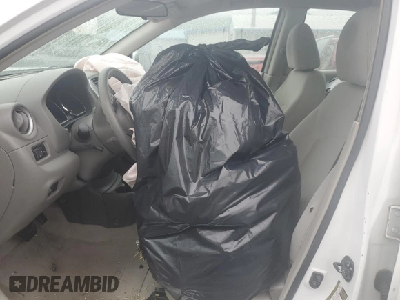 2014 Nissan Versa SV with VIN 3N1CN7AP3EL829693, listed as a Copart auction lot 55681185 with Not Provided miles and Salvage Title. Bid and sale history available at DreamBid. Image 7.