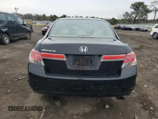 2011 Honda Accord LX z VIN 1HGCP2F30BA038655, wystawiony jako Copart lot #52474805 z przebiegiem 154 993 mil mil oraz Czysty tytuł • Clean title. Historia ofert i sprzedaży dostępna na DreamBid. Obrazek 6.