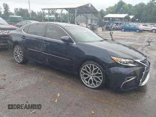 2016 Lexus ES 330 z VIN 58ABK1GG9GU028544, wystawiony jako IAAI lot #34709964 z przebiegiem 75 590 mil mil oraz . Historia ofert i sprzedaży dostępna na DreamBid. Obrazek 1.