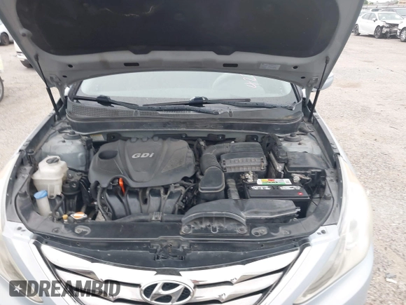 2011 Hyundai Sonata Limited with VIN 5NPEC4AC3BH264932, listed as a IAAI auction lot 42203340 with 165,851 mi miles and . Bid and sale history available at carsss.com. Image 10.