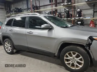 2015 Jeep Cherokee Latitude z VIN 1C4PJMCS5FW546508, wystawiony jako IAAI lot #41222910 z przebiegiem Nie podano mil oraz . Historia ofert i sprzedaży dostępna na DreamBid. Obrazek 12.