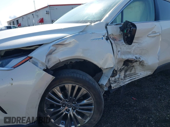 2021 Toyota Venza LE with VIN JTEAAAAH8MJ060065, listed as a IAAI auction lot 42099481 with 64,116 mi miles and . Bid and sale history available at DreamBid. Image 6.